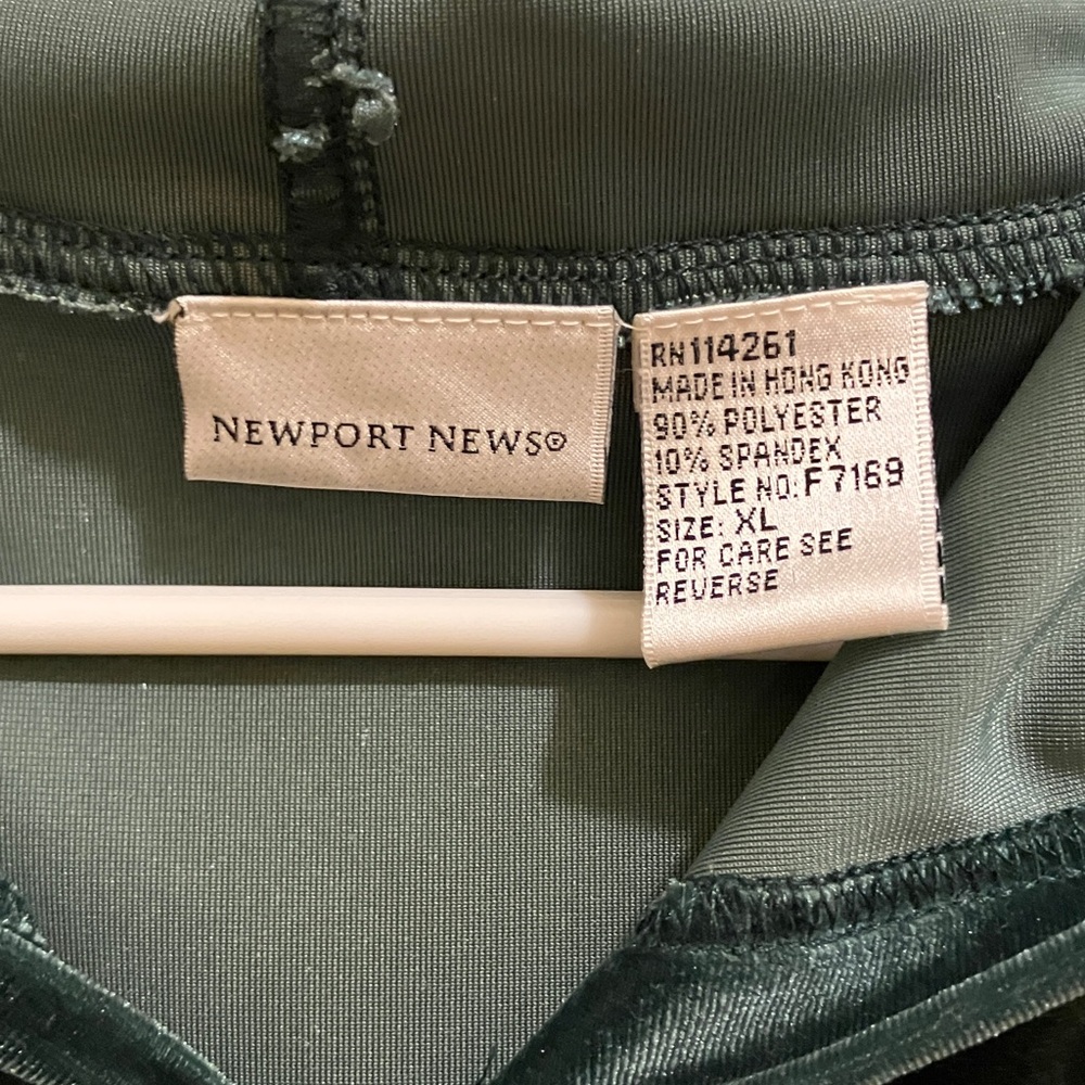 Newport News Velour Feel Zip Hoodie XL Dark Green Soft Stretch Jacket Like New - Picture 2 of 5